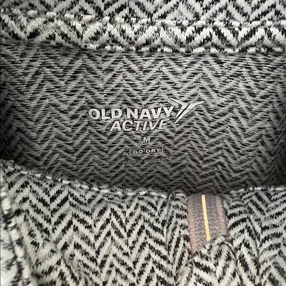 2/$7 Old Navy Active zipper up - Picture 3 of 6